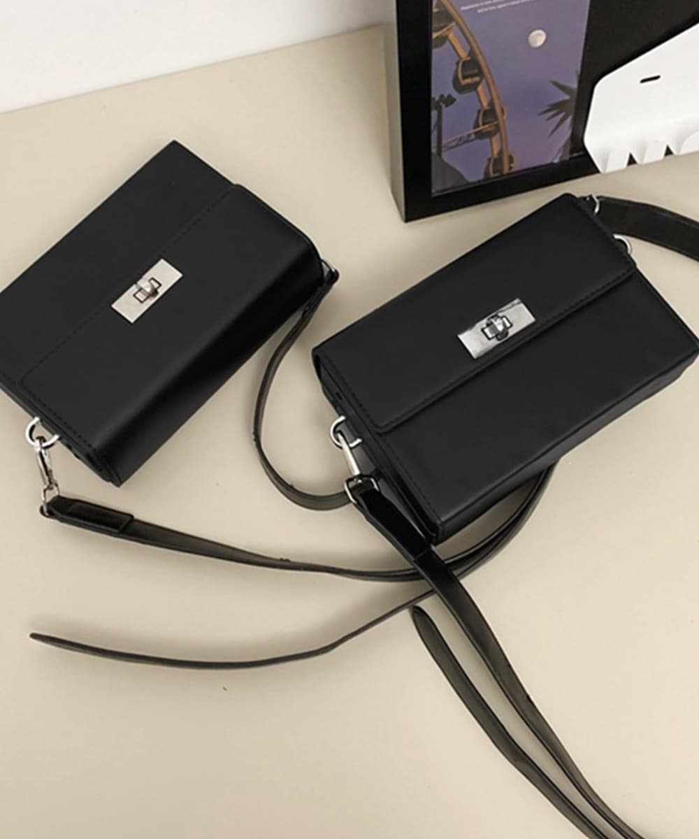 黒 バッグ 黒色スクエアショルダーバッグ斜めがけ鞄