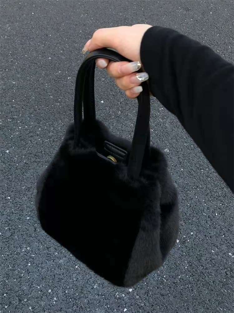 黒 バッグ 秋冬新作 黒ファー ハンドバッグ 上品デザイン