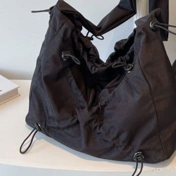 黒 バッグ 女性用ナイロン製黒ショルダーバッグ