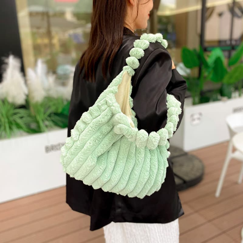 黒 バッグ ふわもこボア素材 黒トートバッグ 可愛い女性用かばん