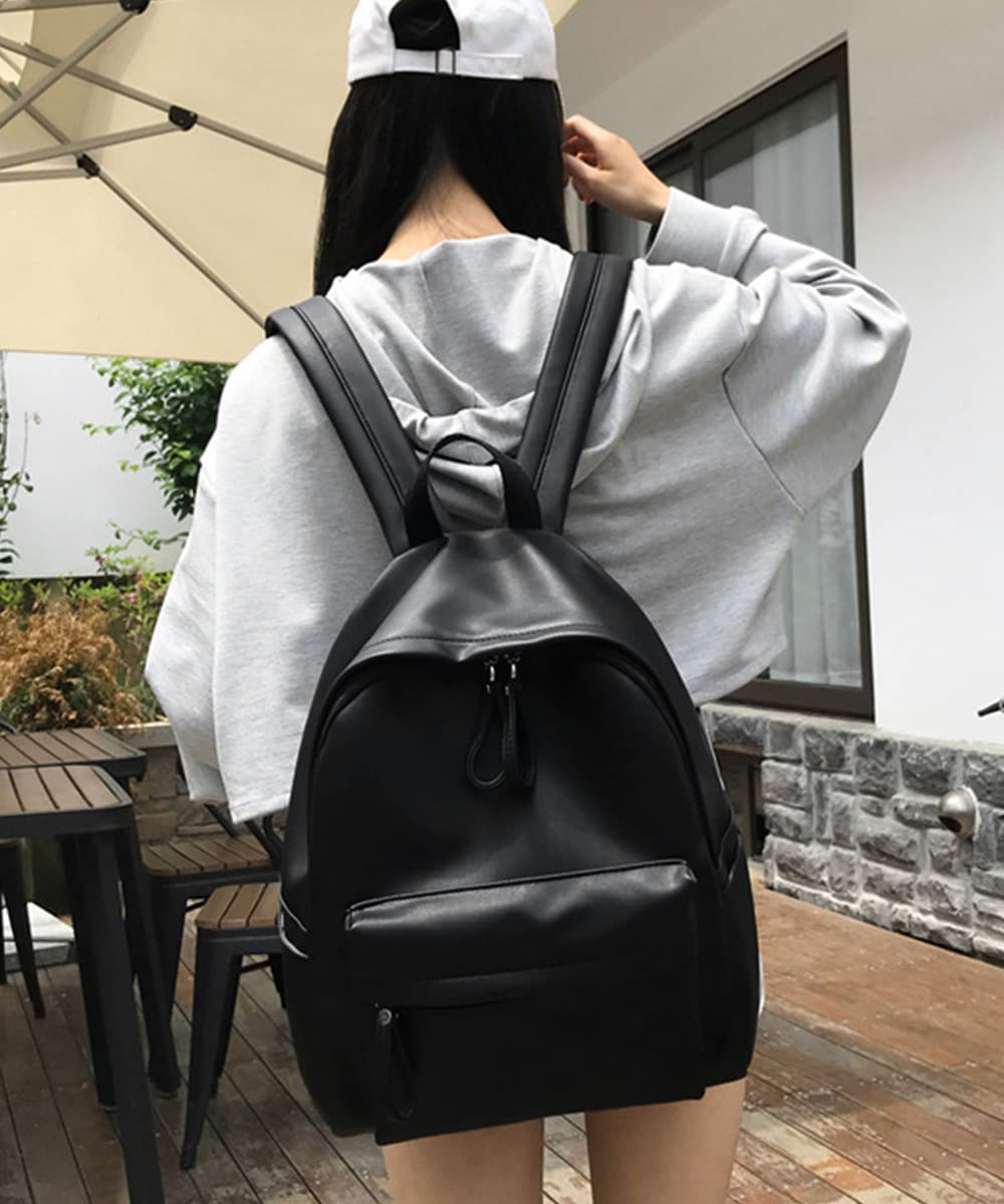 黒 バッグ 高品質合成皮革リュックサック女性用大容量