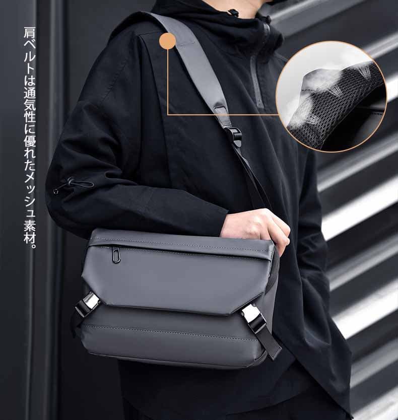 黒 バッグ 軽量大容量ボディバッグ斜め掛け撥水加工黒