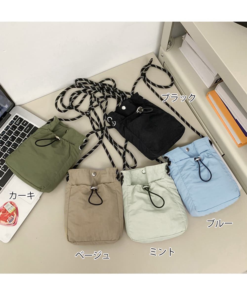 黒 バッグ 軽量ミニショルダーバッグ 黒 斜め掛け レディース