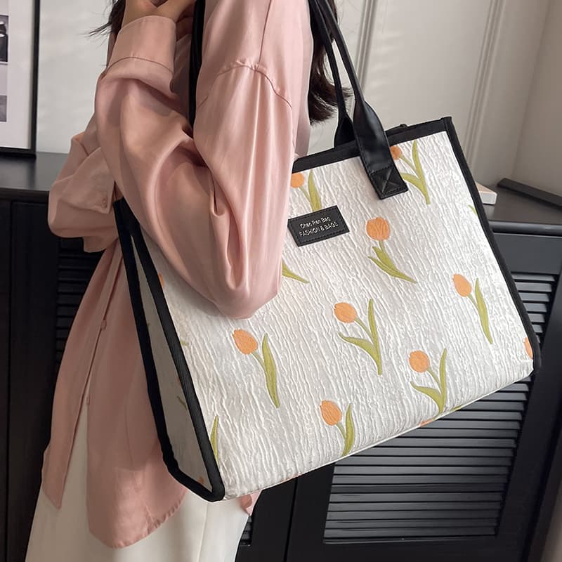 黒 バッグ 女性用薔薇柄キルティング大容量トートバッグ